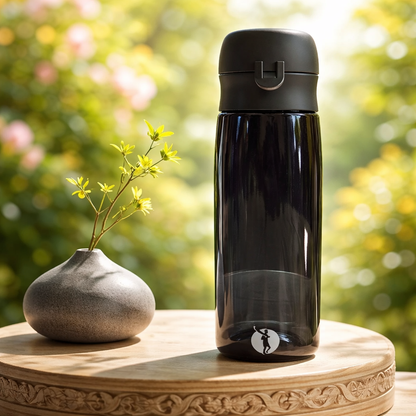 Refillable water bottle holds 751ml